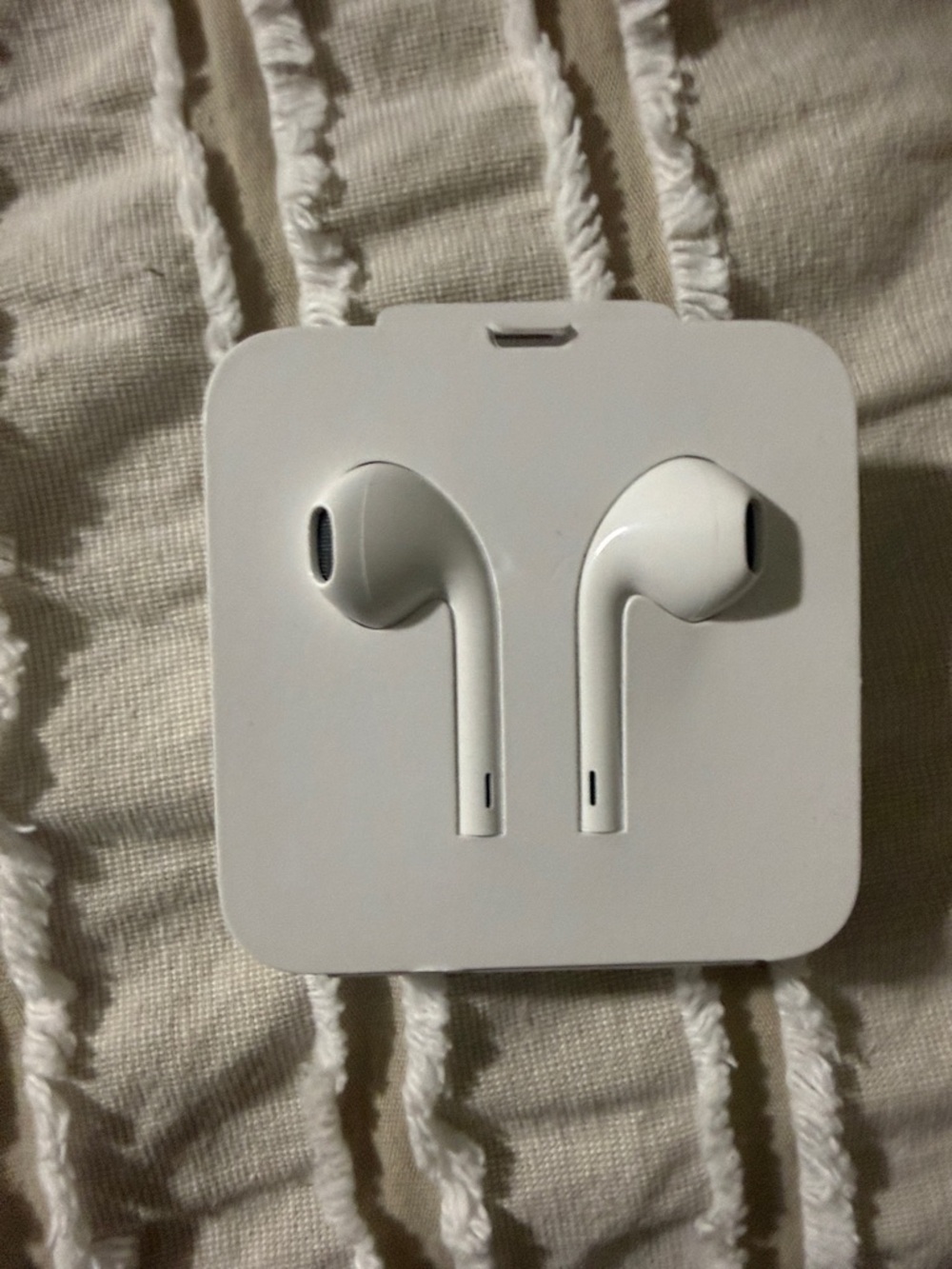 Brand new Apple White Wired Earbuds in Protective Holder